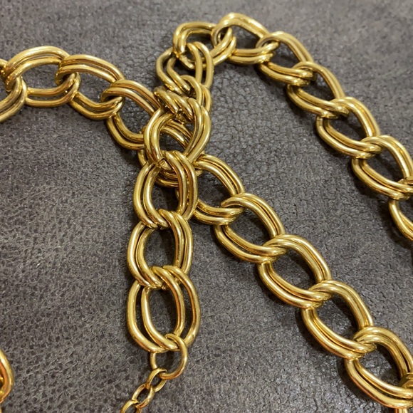 Gold tone Choker - Picture 11 of 16